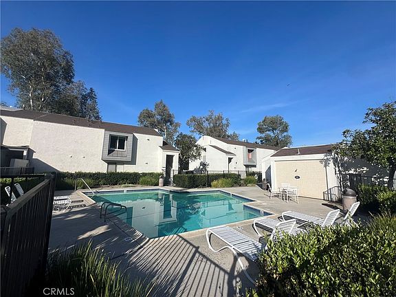 4th image of 430 S Ranch View Cir #10