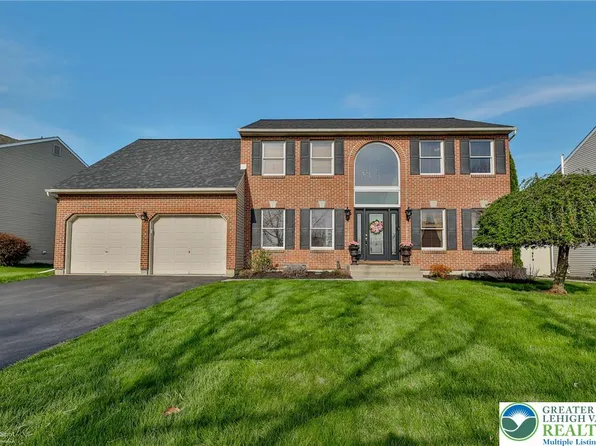 14 Tulip Ct, Easton, PA 18045