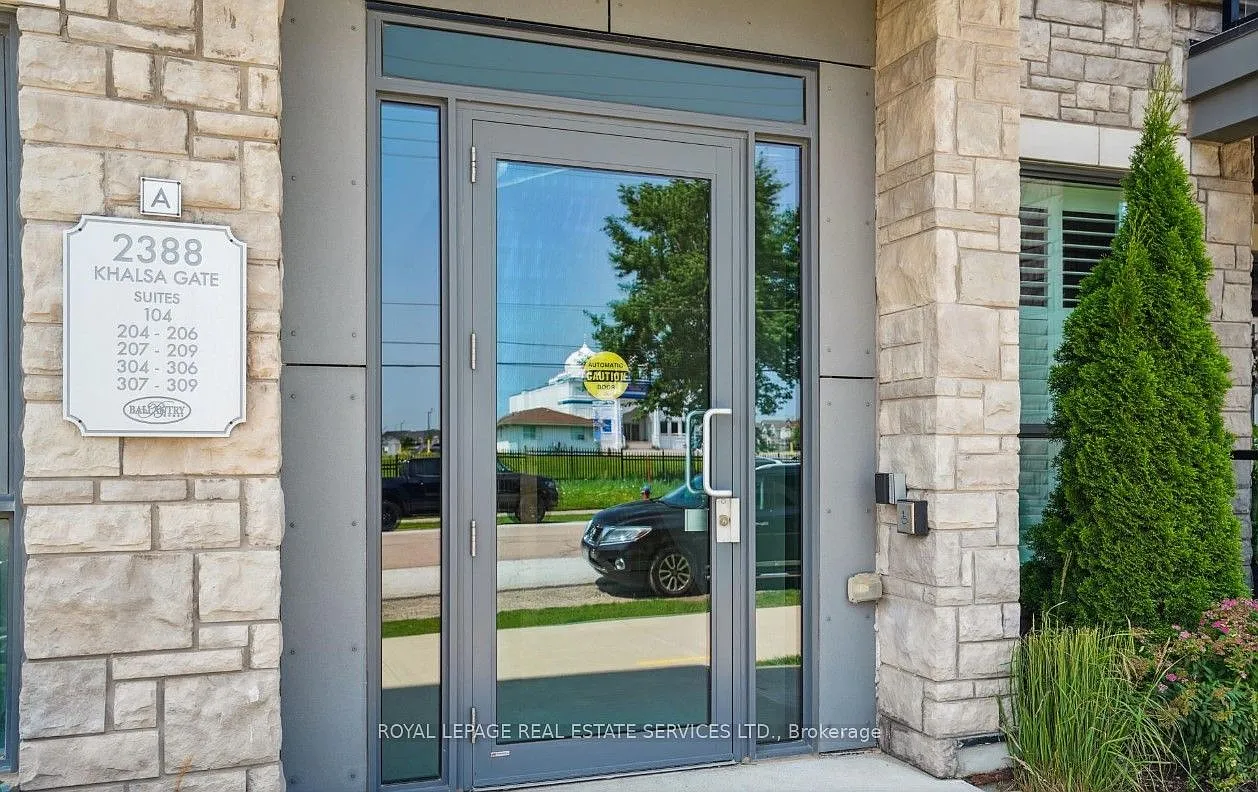 2 bed, $2,850 — Photo 3