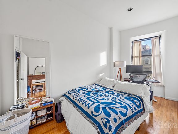 4th image of 43 W 85th St APT 4A