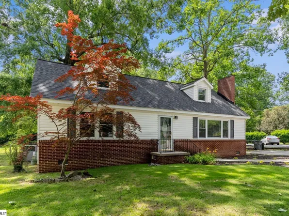 3104 Edwards Rd, Taylors, SC 29687