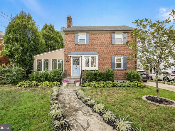 2426 Taylor Ave, Alexandria, VA 22302