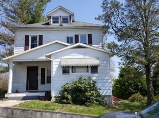 4 Center St, Hancock, MD 21750