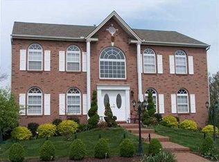 3005 Riverview Ct, Aliquippa, PA