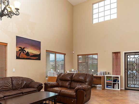 3rd image of 1265 W Versilia Dr