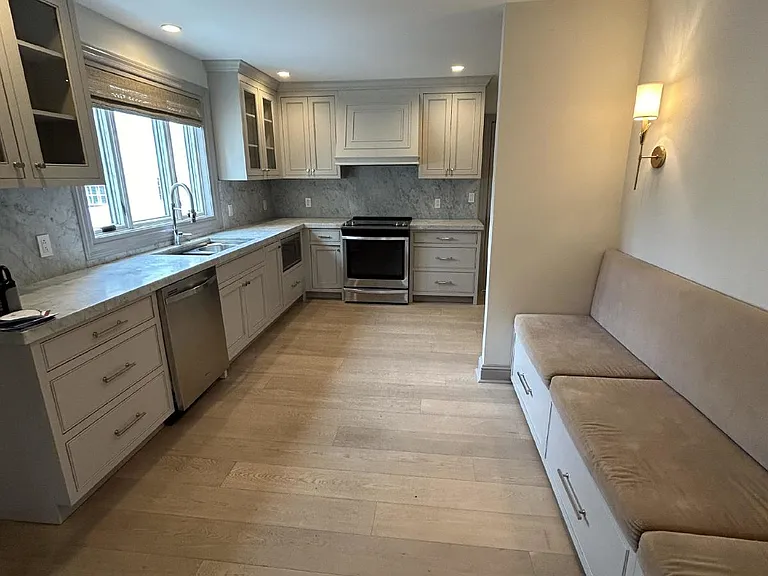 234 Harding Pl — Photo 3
