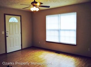 2415 W High St, Springfield, MO 65803