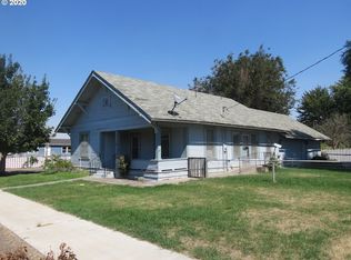 416 Harrison St, Helix, OR 97835