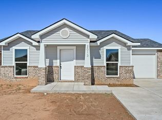 2013 Panhandle Ave, Wolfforth, TX 79382