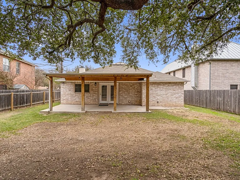 905 Lodosa Dr — Photo 24