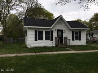 70 Carrie St, Sparta, MI 49345