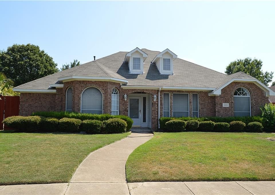 1st image of 2406 Lawton Ln