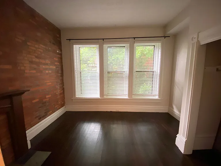 Dennison Ave 877 NCR — Photo 24