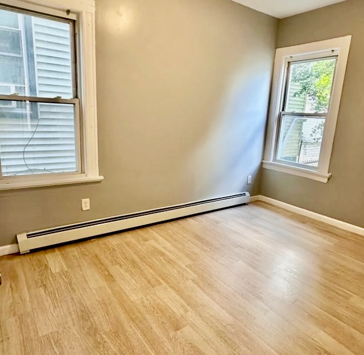 3 bed, 1925 sqft, $2,350 — Photo 4