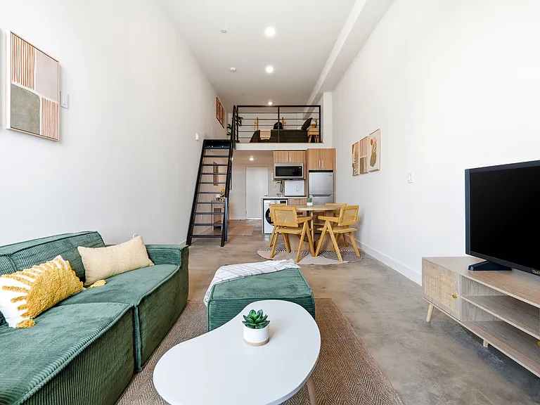 Step Designer Studio Community Living — Photo 75