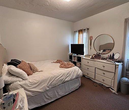 5th image of 425 W Delavan Ave APT 1