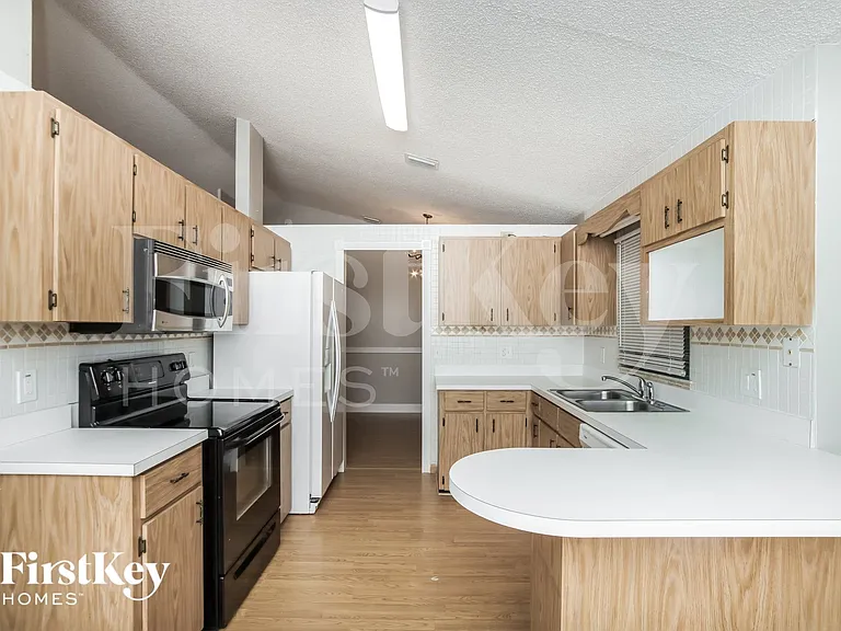 1253 Giralda Cir NW — Photo 6