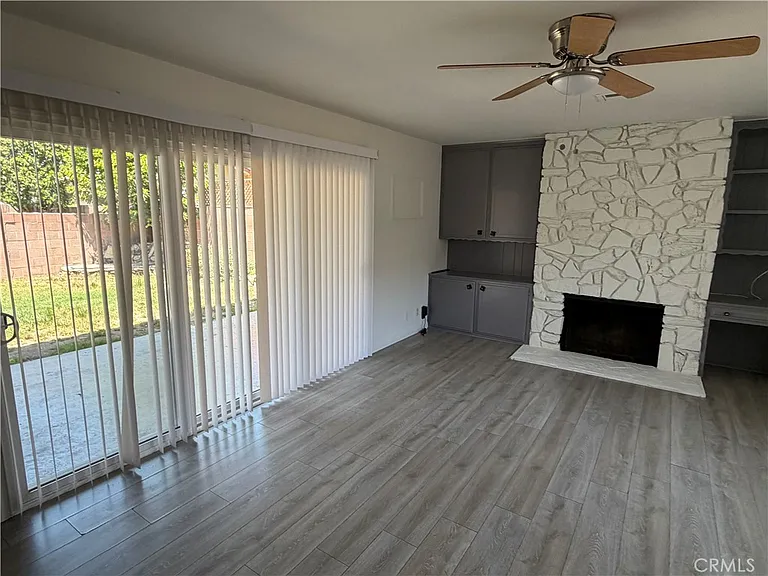 17508 Jersey Ave — Photo 2