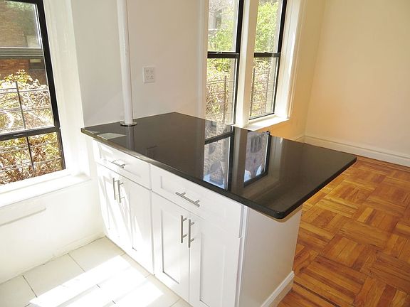 5th image of 357 Edgecombe Ave #Afl2