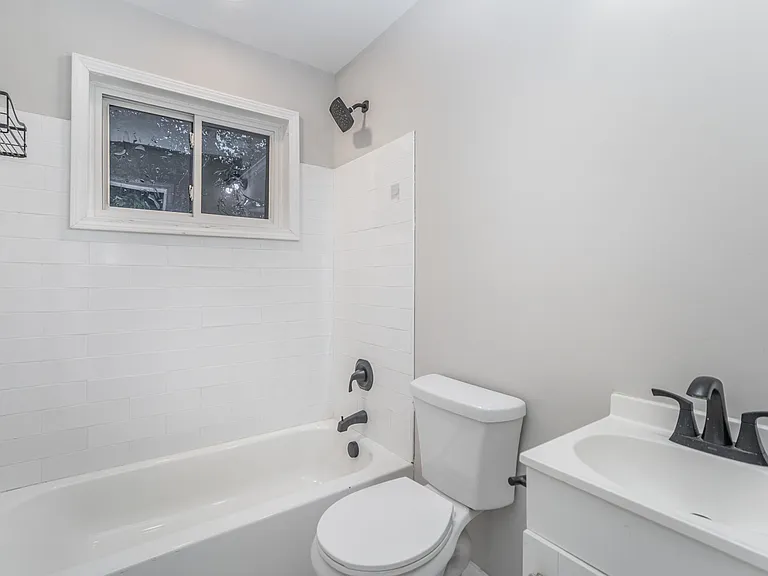6037 Ingleside Dr #B — Photo 9