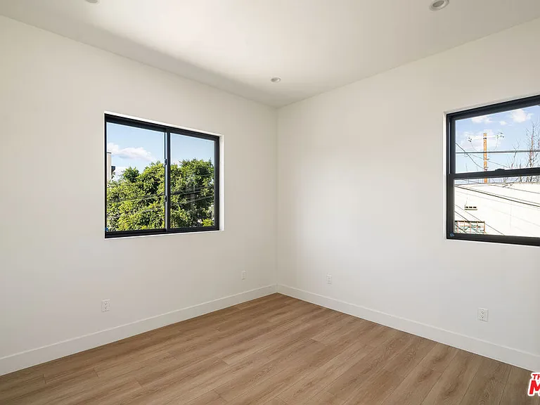 3909 W Exposition Blvd — Photo 13