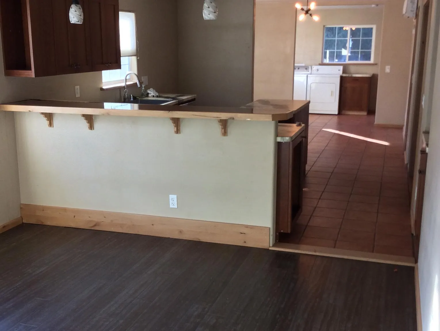 672 Walnut St — Photo 4