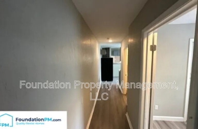 869 N Bingham St — Photo 7