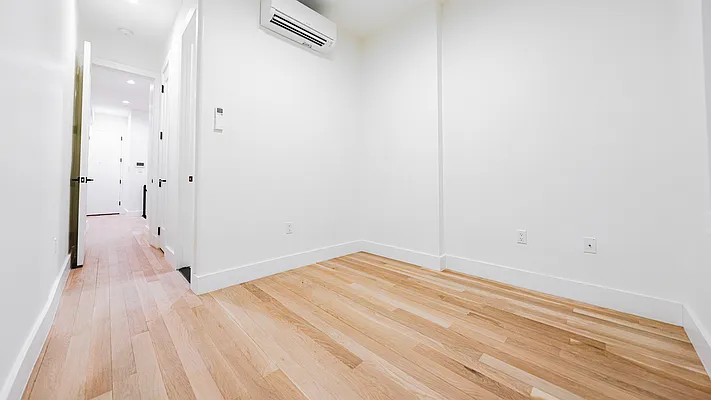 Rented by Nooklyn NYC LLC | media 7