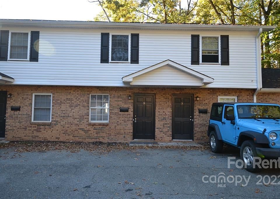 1st image of 120 Ethel Dr #8