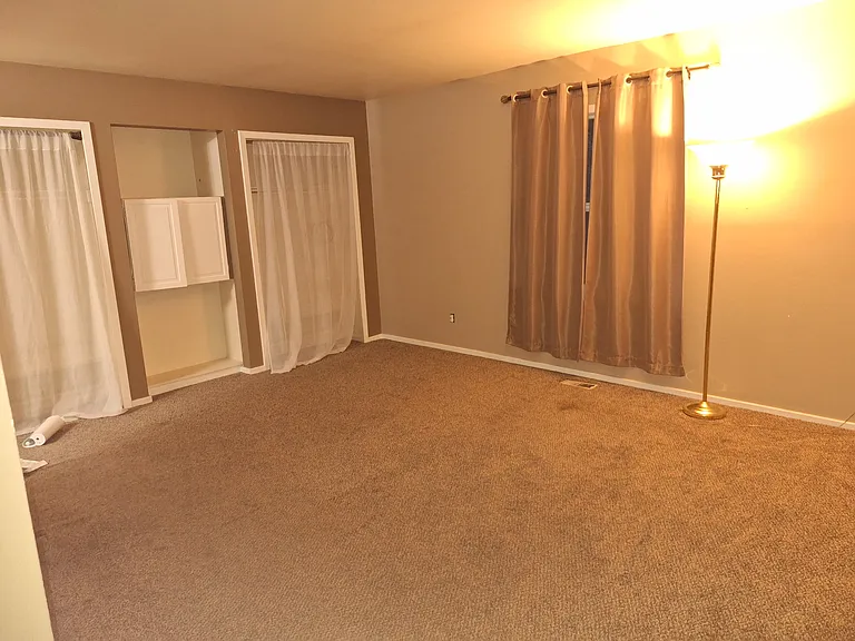 2147 Broadmoor Road Cir — Photo 16