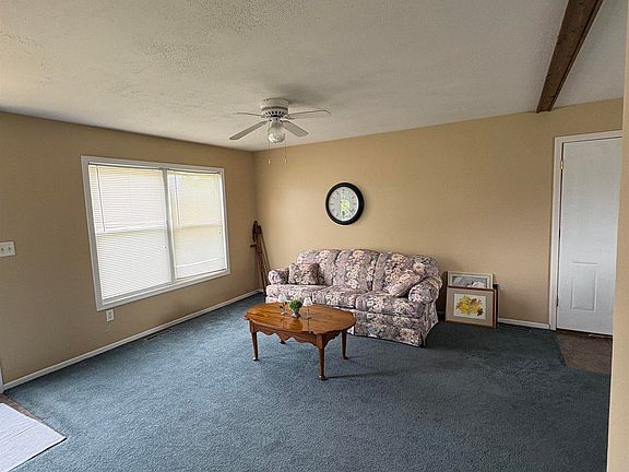 5th image of 1509 Sunset Dr