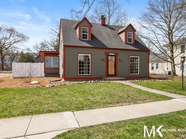 7370 Thornapple River Dr SE, Ada, MI 49301