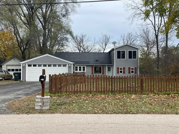 2220 Will James Rd, Rockford, IL 61109