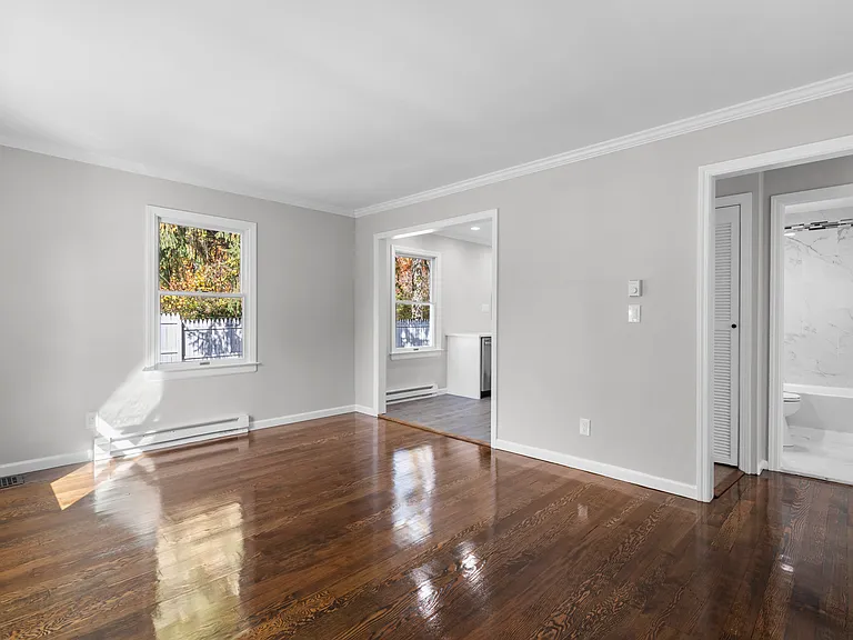 210 Handel Rd — Photo 9