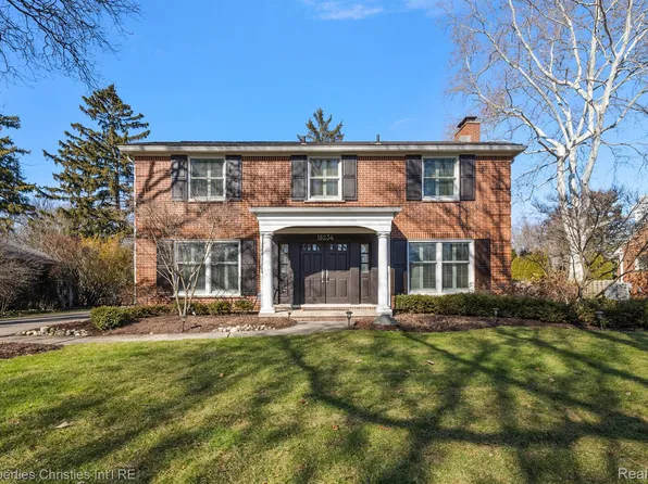 18234 Buckingham Ave, Beverly Hills, MI 48025