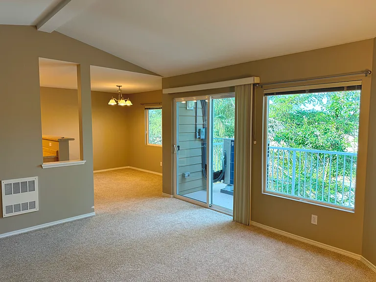 710 240th Way SE #F302 — Photo 3