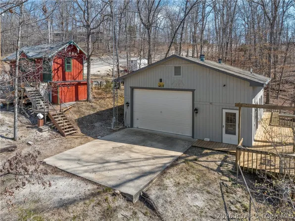 95 Wye Dr, Lake Ozark, MO 65049