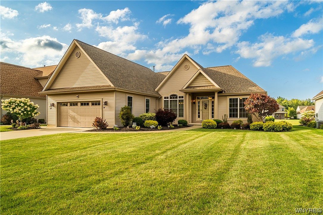 58 Chestnut Cor, Lancaster, NY 14086 | Zillow