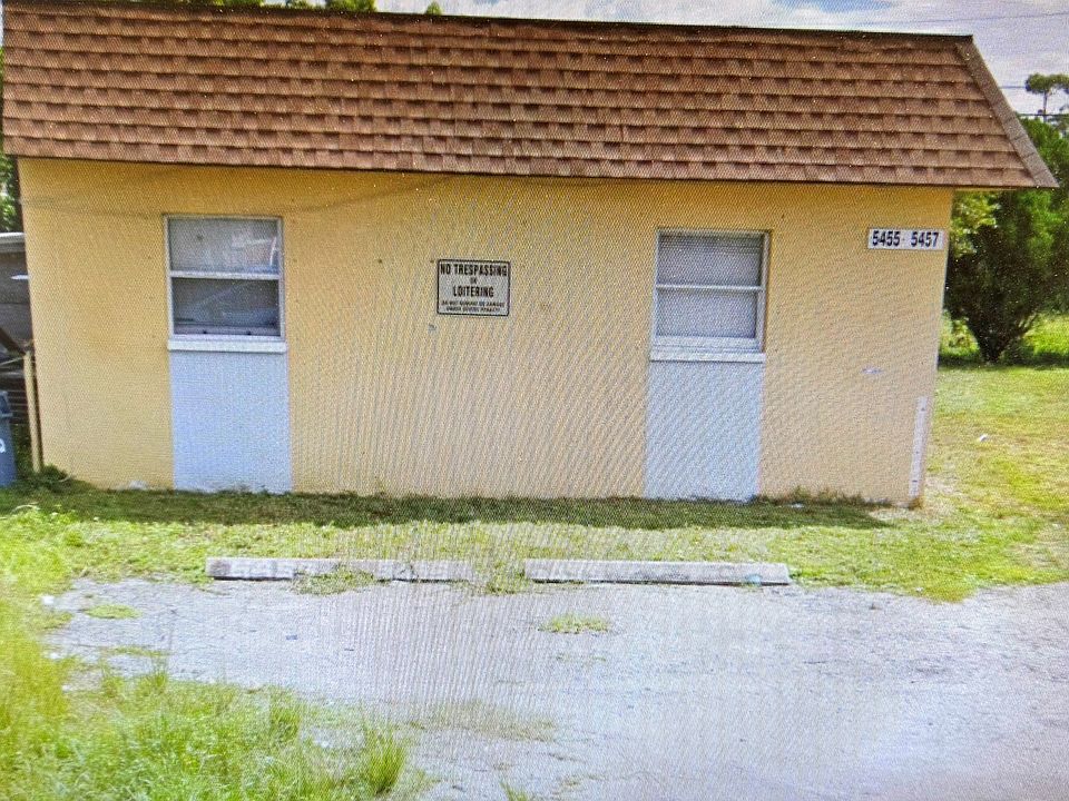 2nd image of 5455 6th Ave