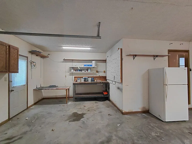 14490 Hilltop Rd — Photo 12