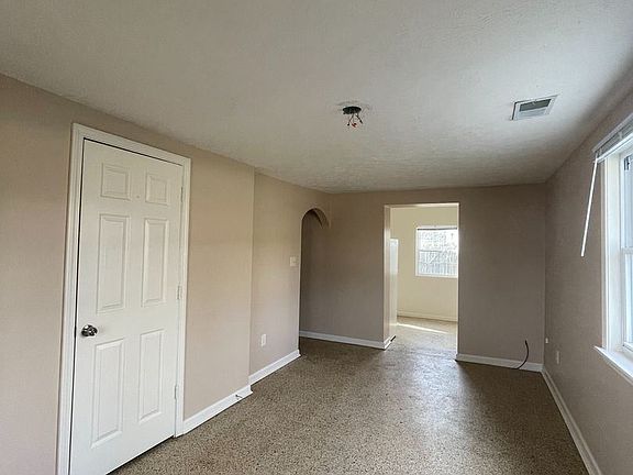 3rd image of 421 N Constable Dr