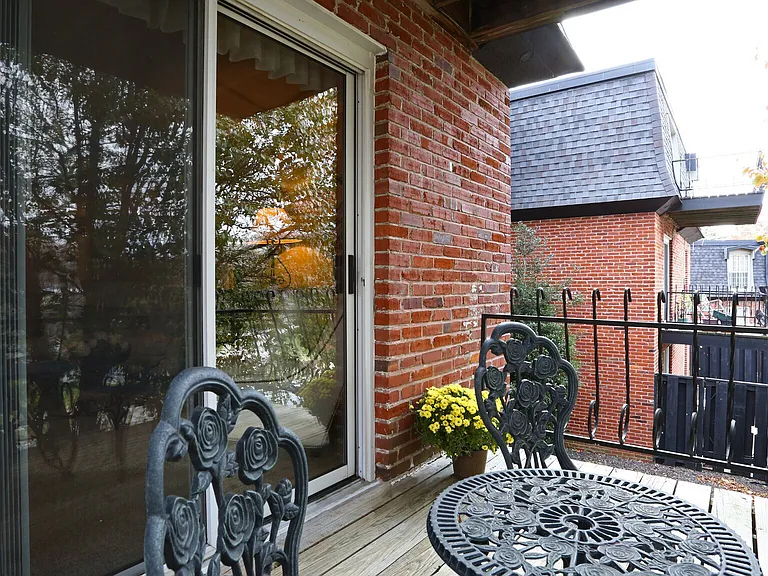 Beau Jardin Apartments — Photo 10