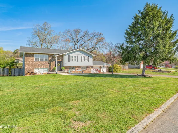 7301 Dunsten Dr, Knoxville, TN 37931