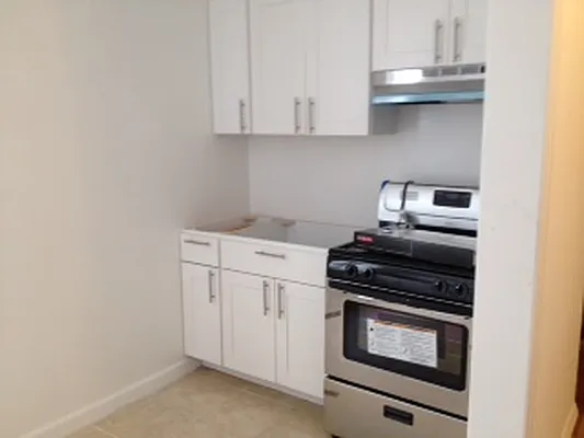 Rented by Arena Real Estate | media 6