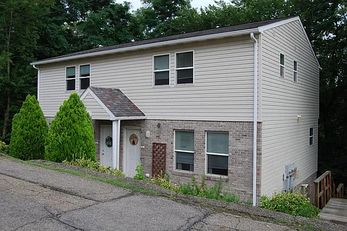 9 Cedar Ave #A Photo 1 9 Cedar Ave #A Photo 1