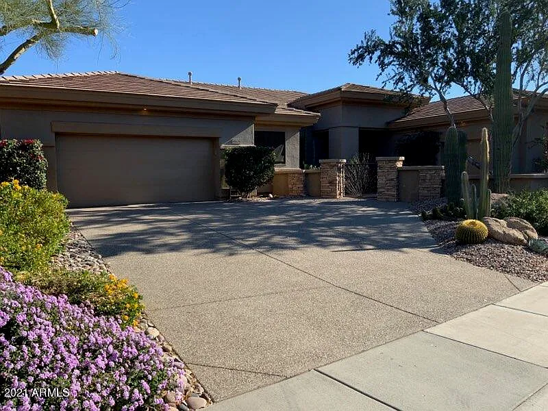 3 bed, 2.5 bath, 3144 sqft, $7,000 — Photo 2