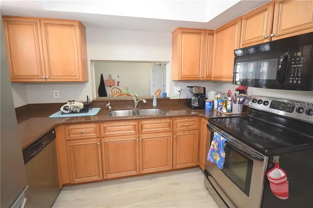 1 bed, 1.0 bath, 720 sqft, $1,750 — Photo 3