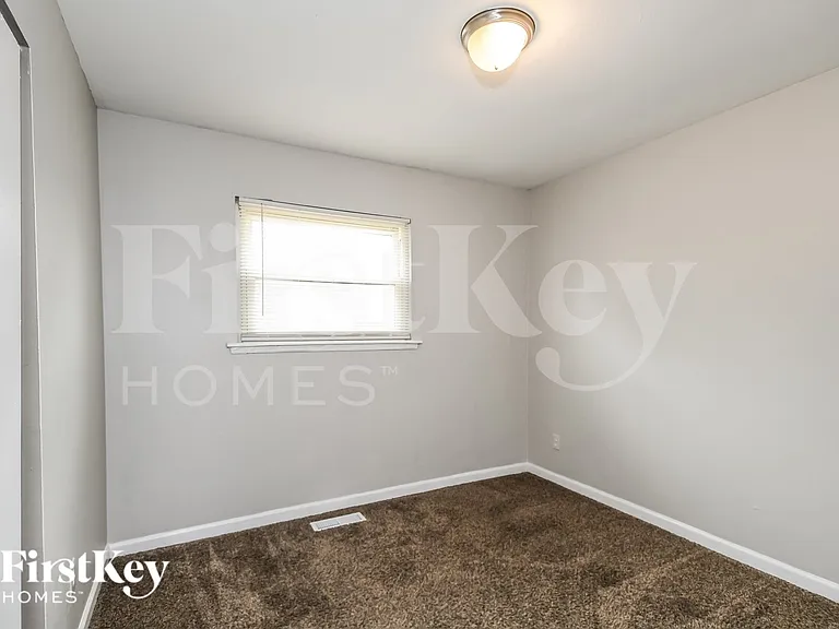2130 Grants Pkwy — Photo 12