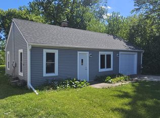 639 Colonial Dr, Machesney Park, IL 61115