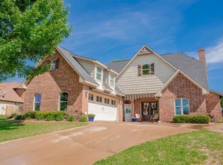 601 Abbey Rd, Lindale, TX 75771